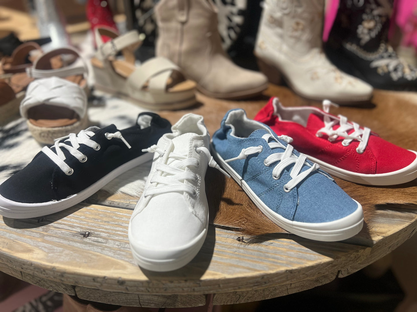 Soda Zest Black Sneakers