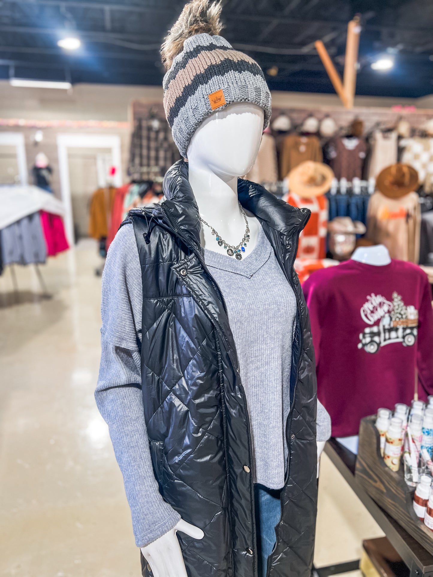 *DORBUSTER* Grey/Taupe/Charcoal Knit Pom Beanie