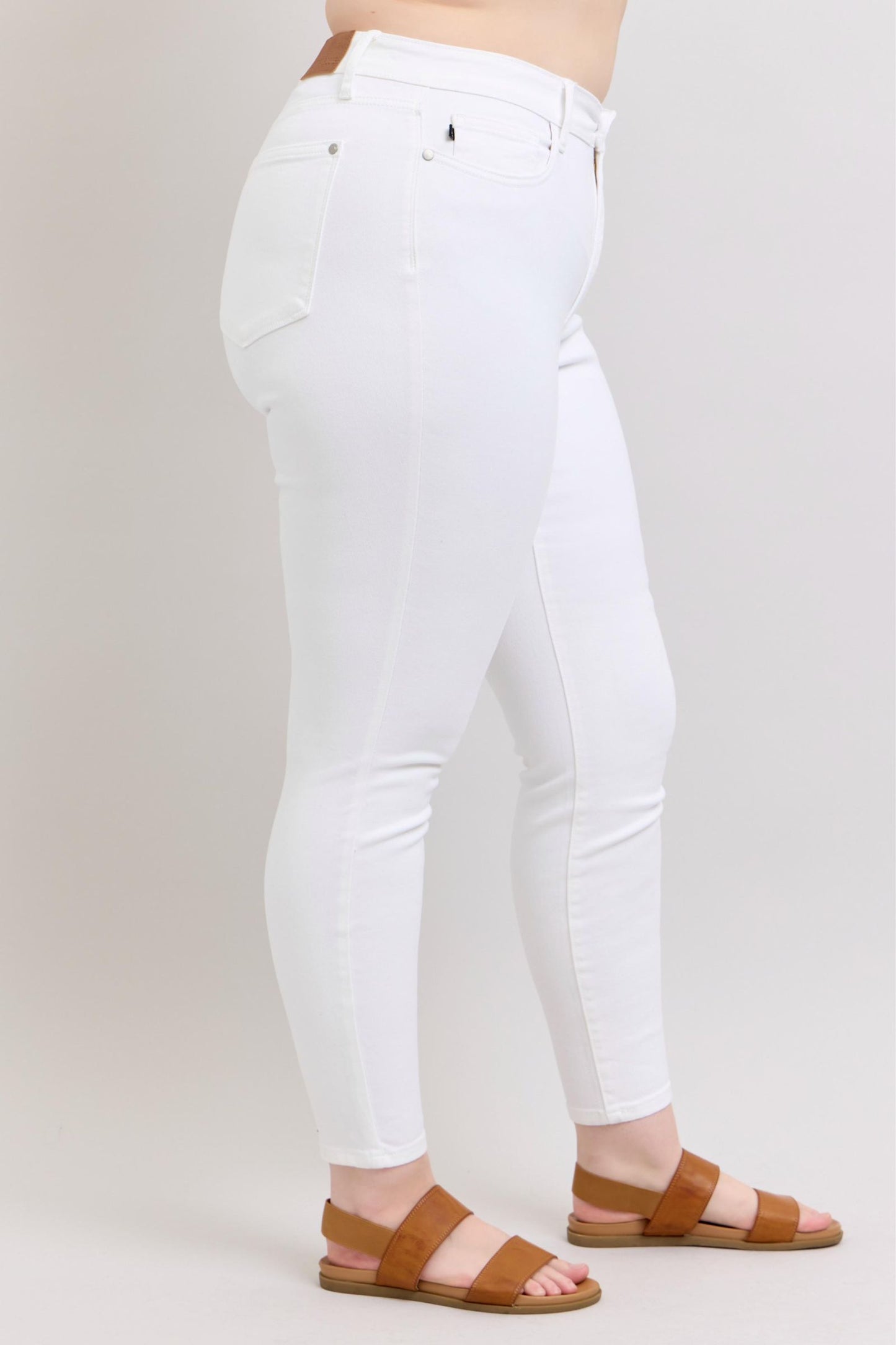 Judy Blue Nicole White High-Rise Classic Skinny Jeans (JB 82661)