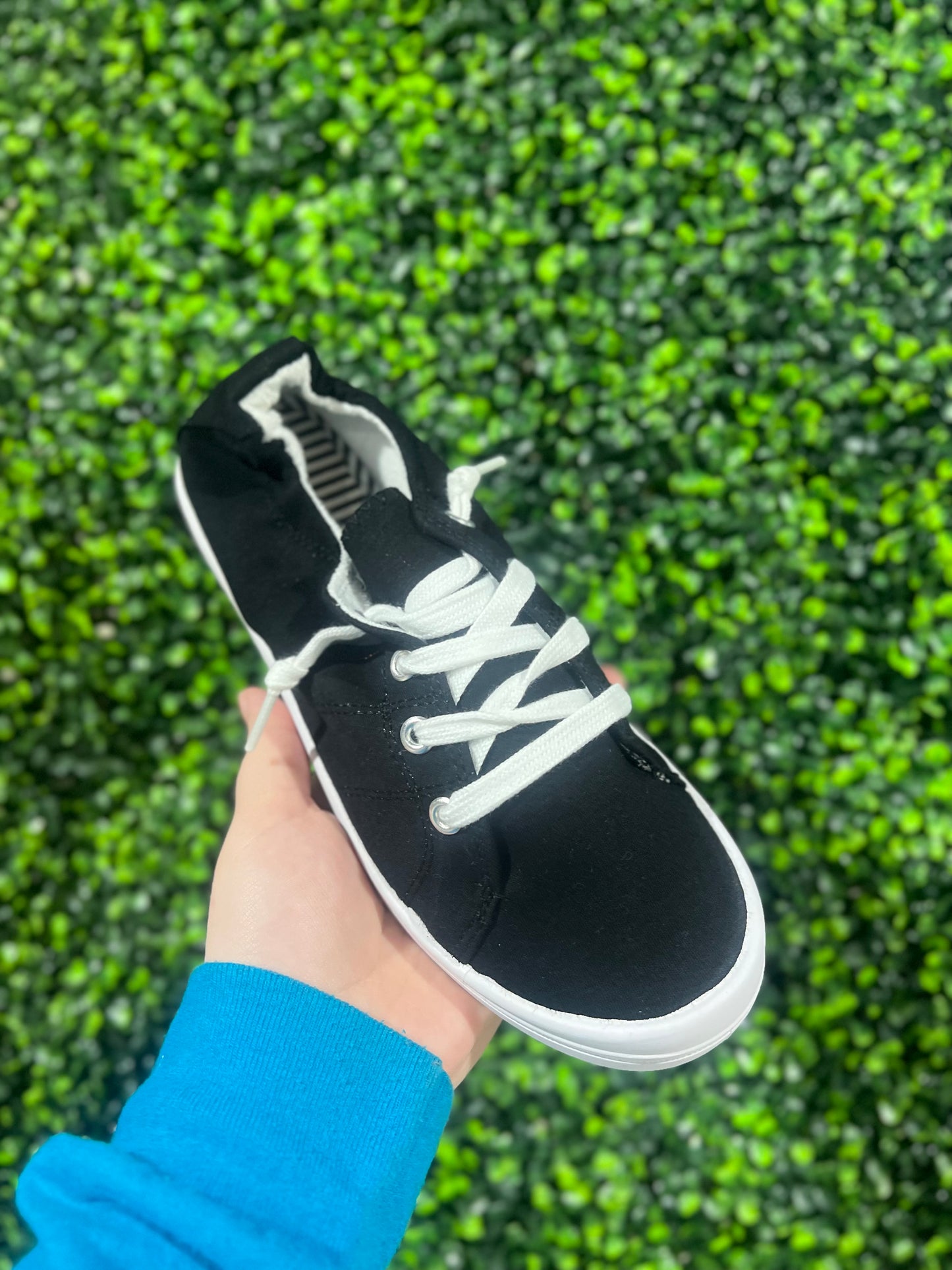 Soda Zest Black Sneakers