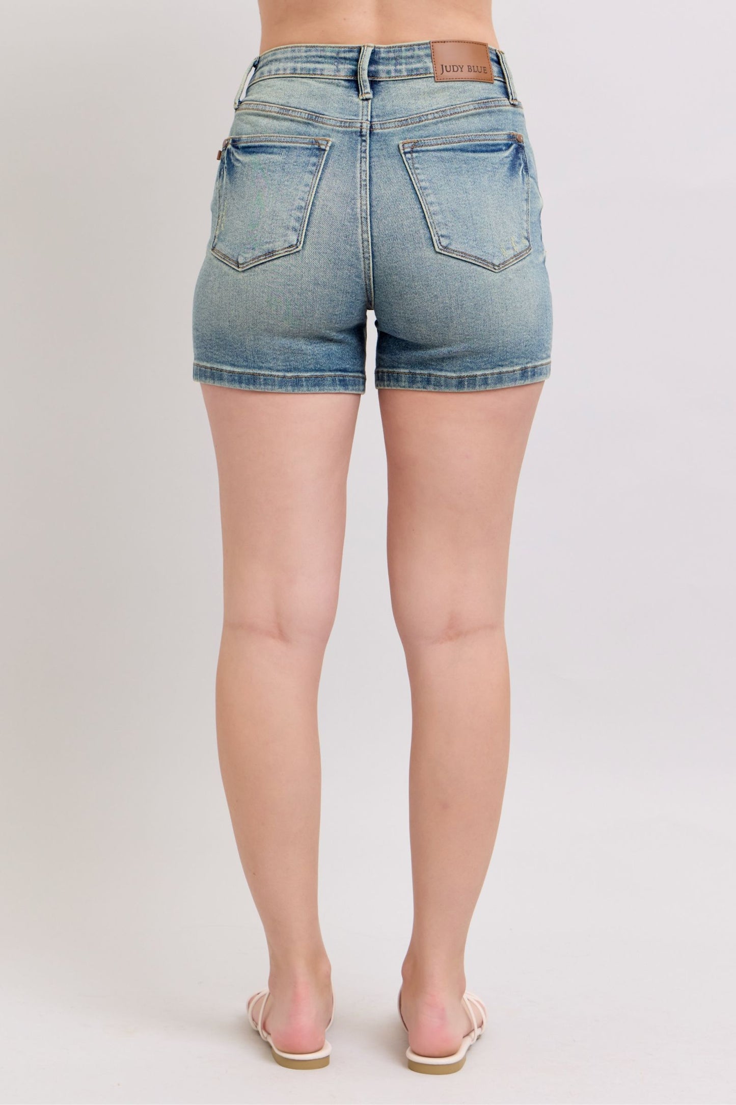 Judy Blue Robin Mid Rise V-Front Vintage Wash Shorts (JB 150309)