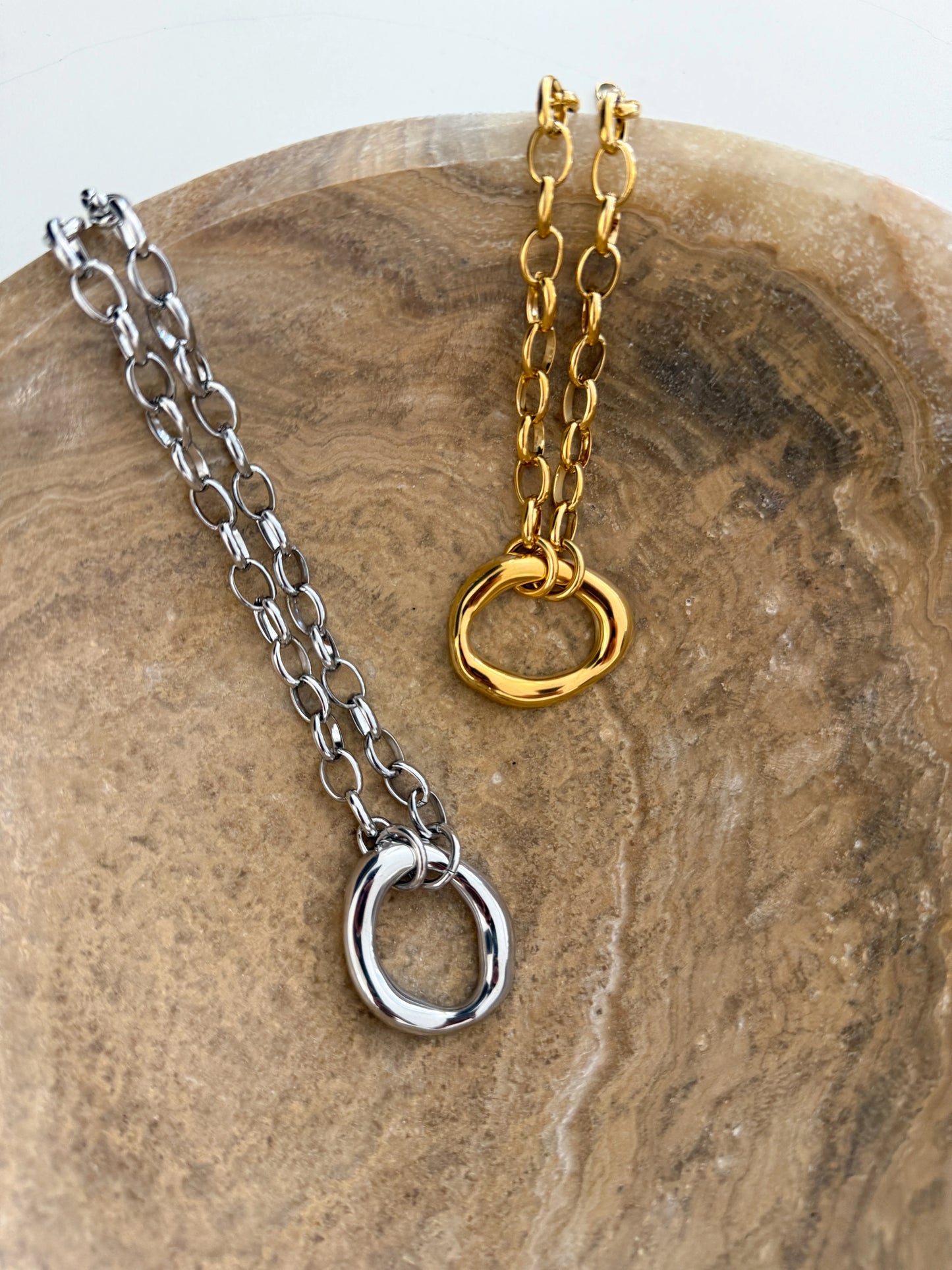 Chansuttpearls Scotty Necklace