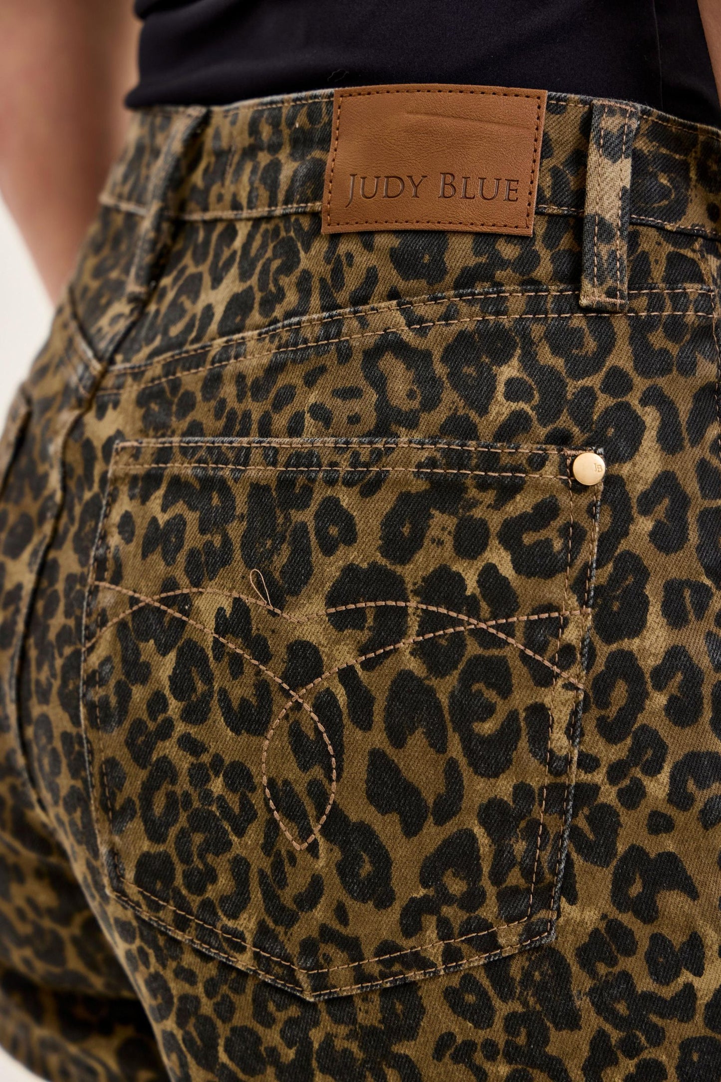 Judy Blue Molly High Rise Leopard Denim Shorts (JB 150392)