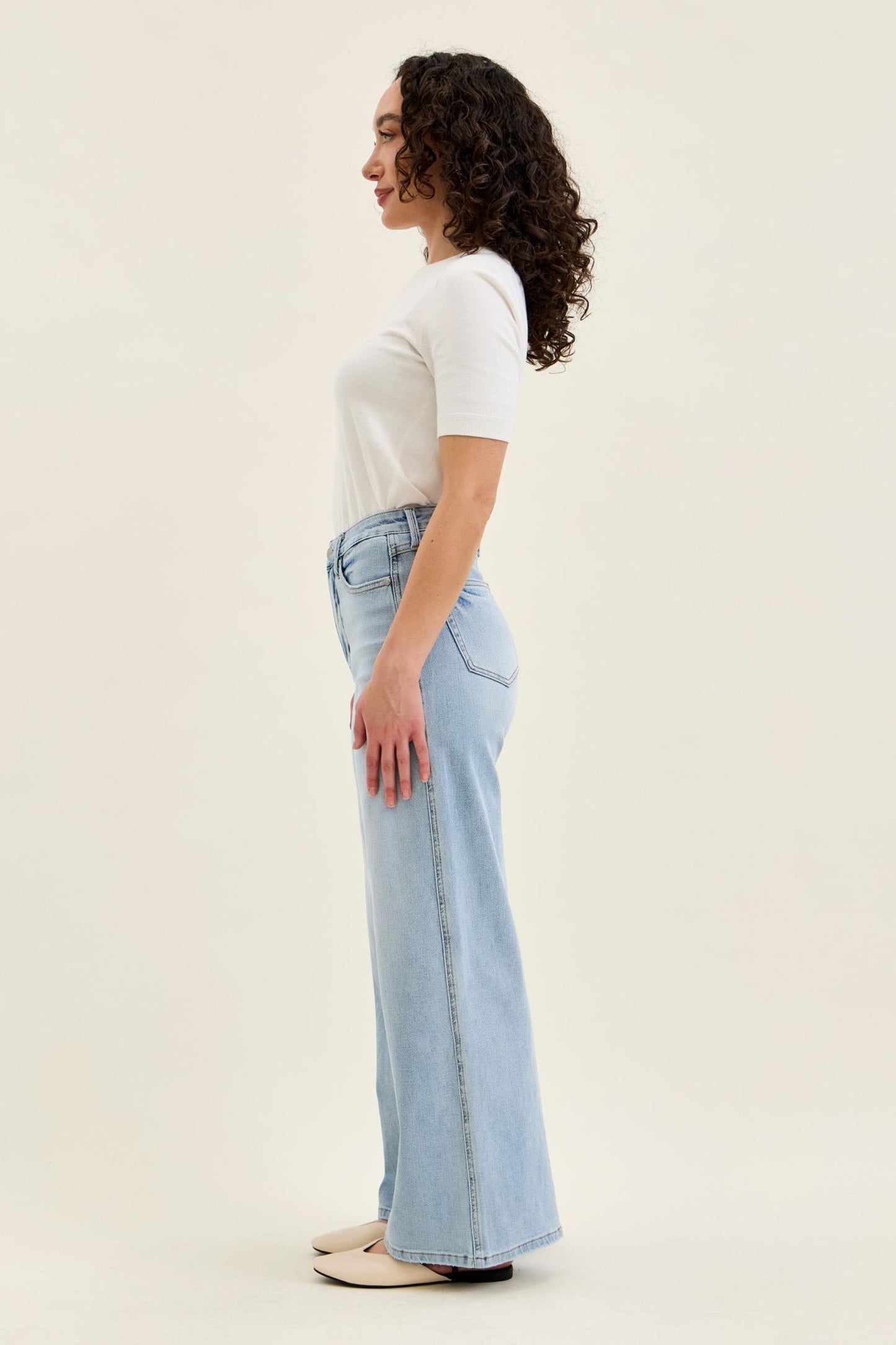 Judy Blue Renee Petite High Rise Retro Wide Jeans (JB 881128)
