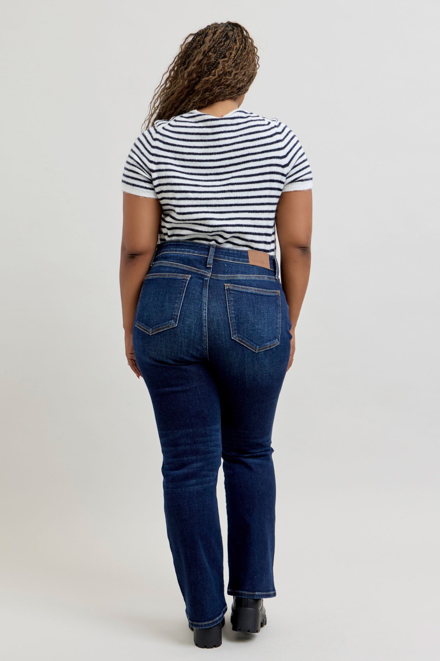 Judy Blue Petite Becky Basic Bootcut Jeans (JB 82586 PT)