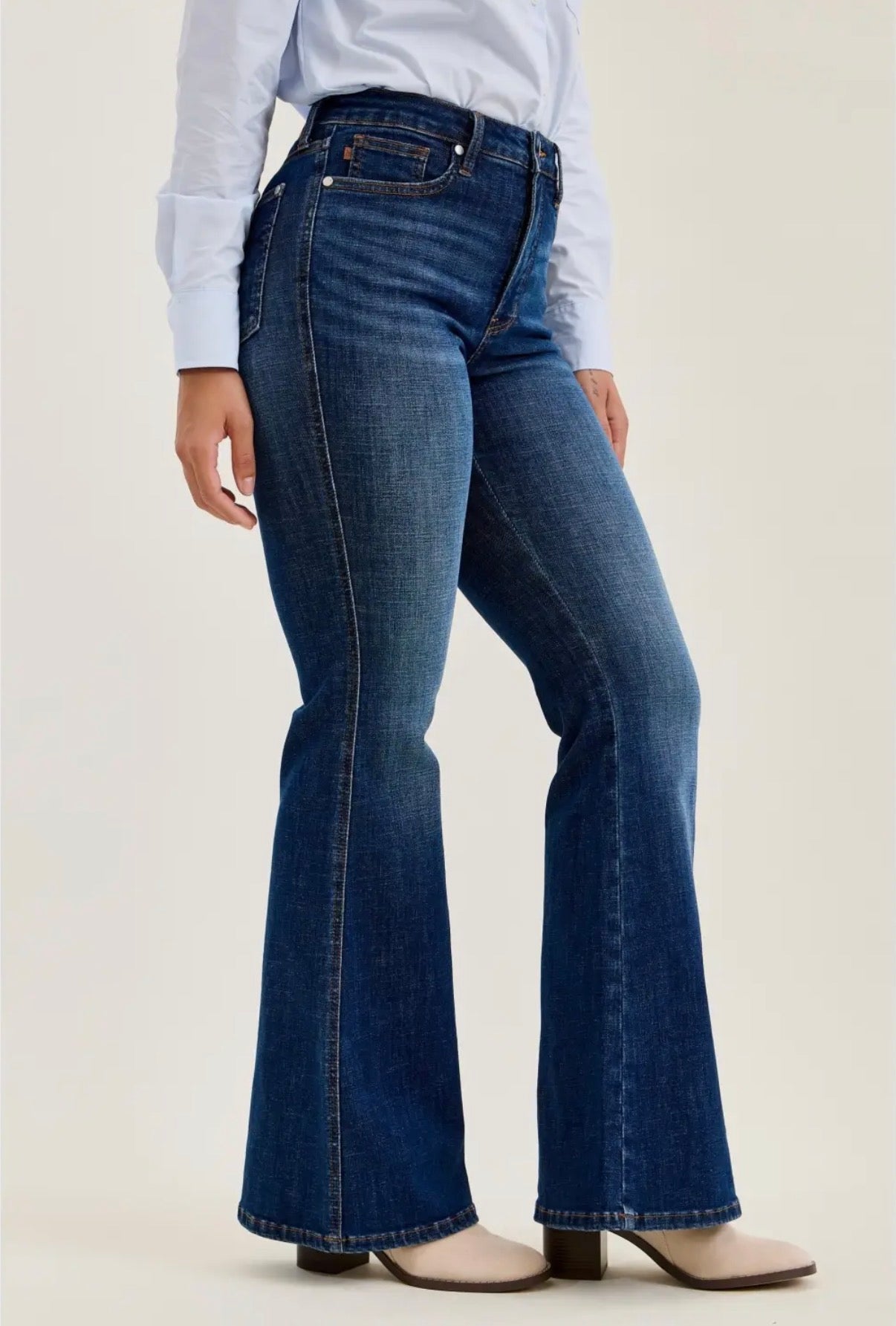 Judy Blue Charlotte High Rise Tummy Control Flare Jeans (JB 881188)