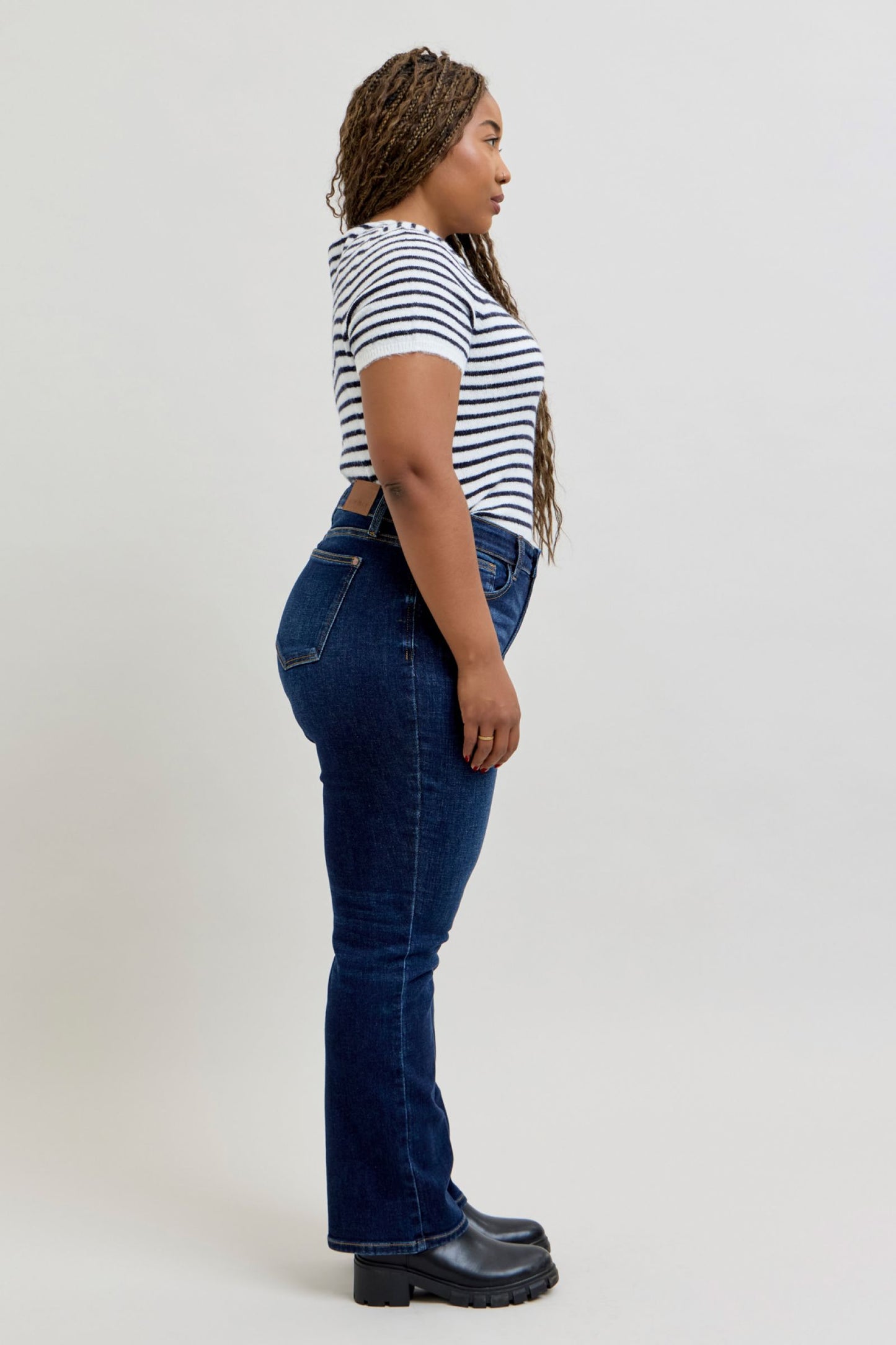 Judy Blue Petite Becky Basic Bootcut Jeans (JB 82586 PT)