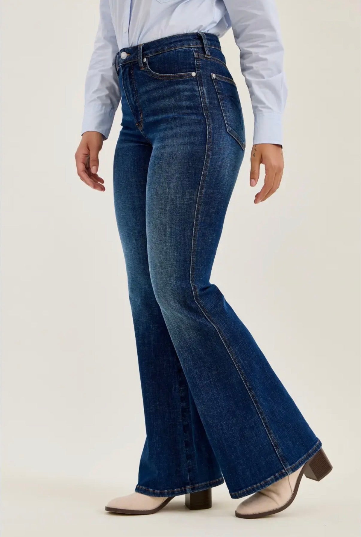 Judy Blue Charlotte High Rise Tummy Control Flare Jeans (JB 881188)