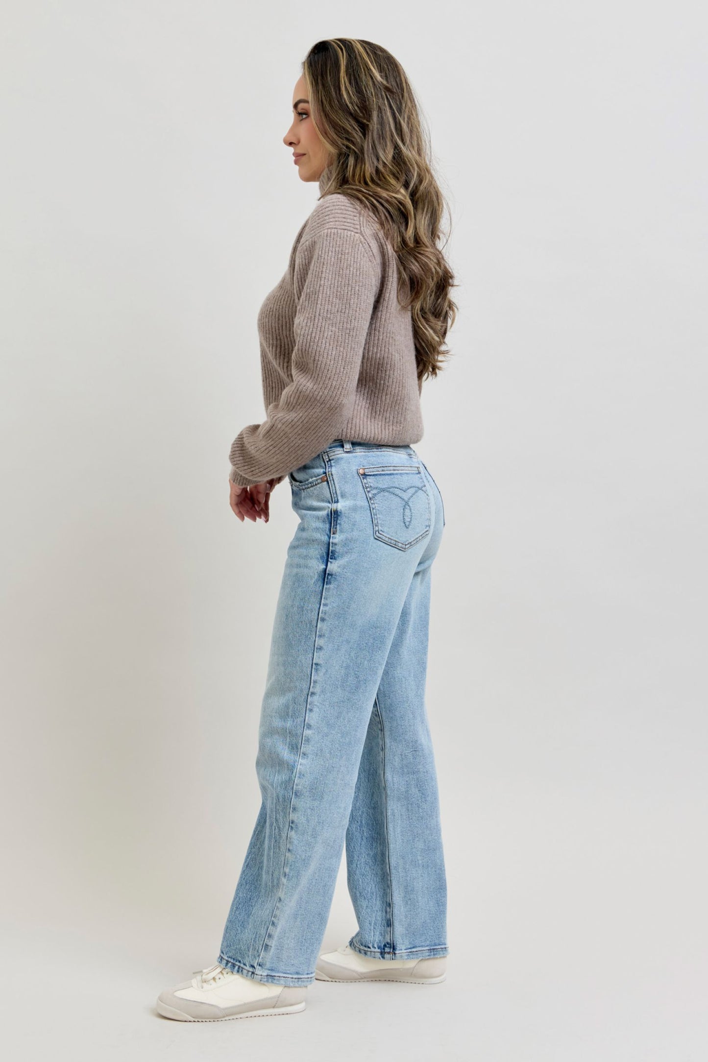 Judy Blue Blair Mid-Rise Petite Rigid Magic Straight Jeans (JB 881060)