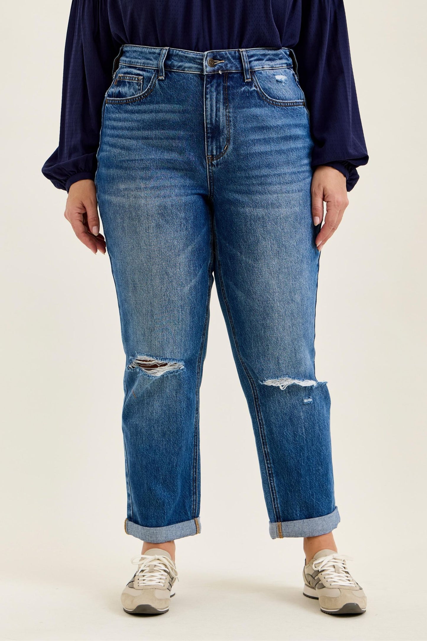 Judy Blue Billie High Rise Boyfriend Fit Jeans (JB 881189)