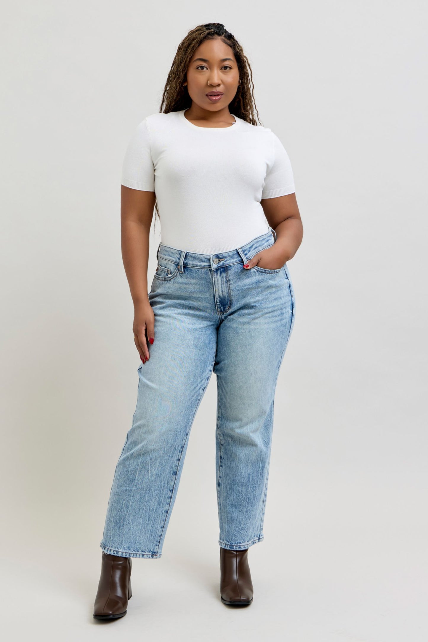 Judy Blue Blair Mid-Rise Petite Rigid Magic Straight Jeans (JB 881060)