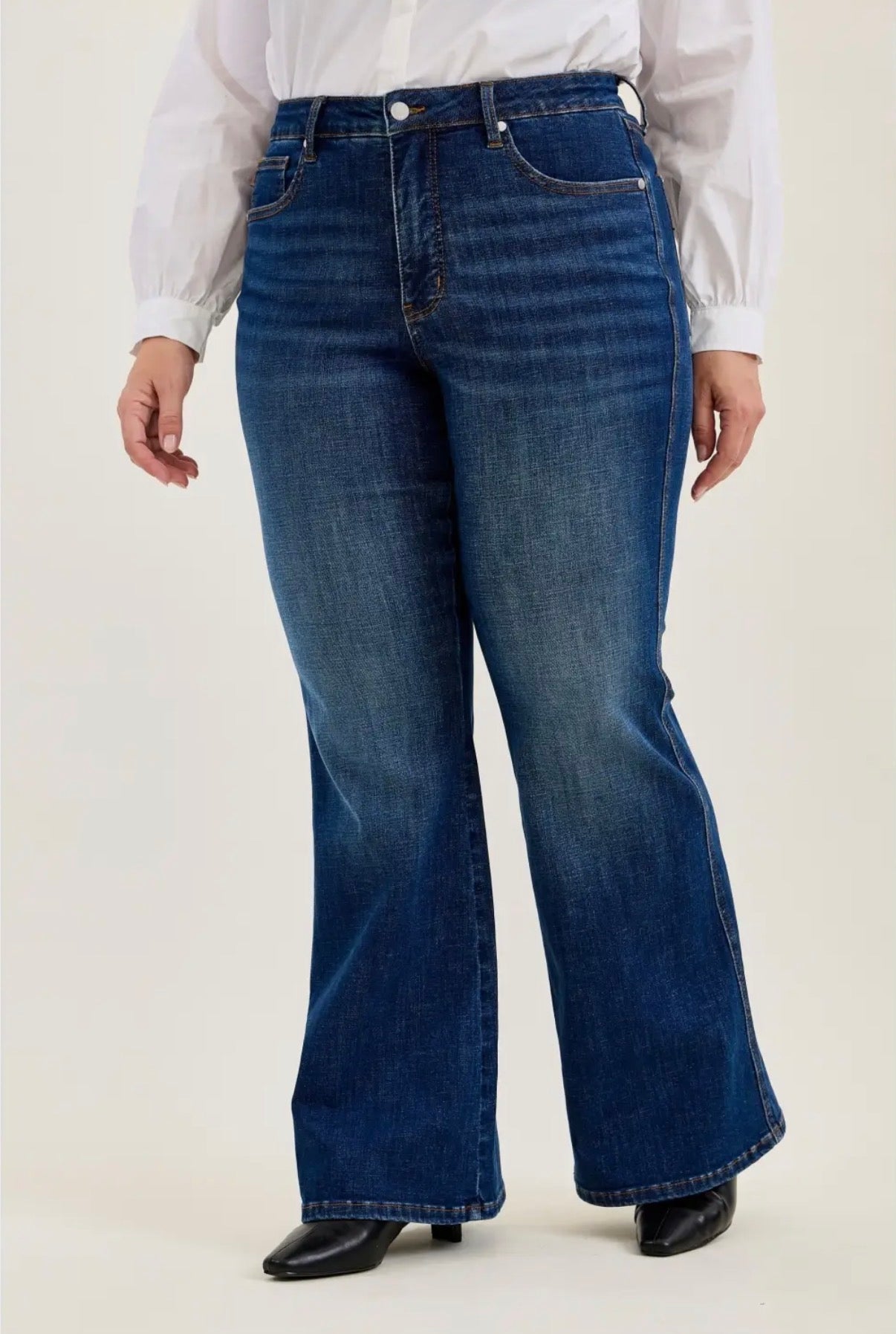 Judy Blue Charlotte High Rise Tummy Control Flare Jeans (JB 881188)