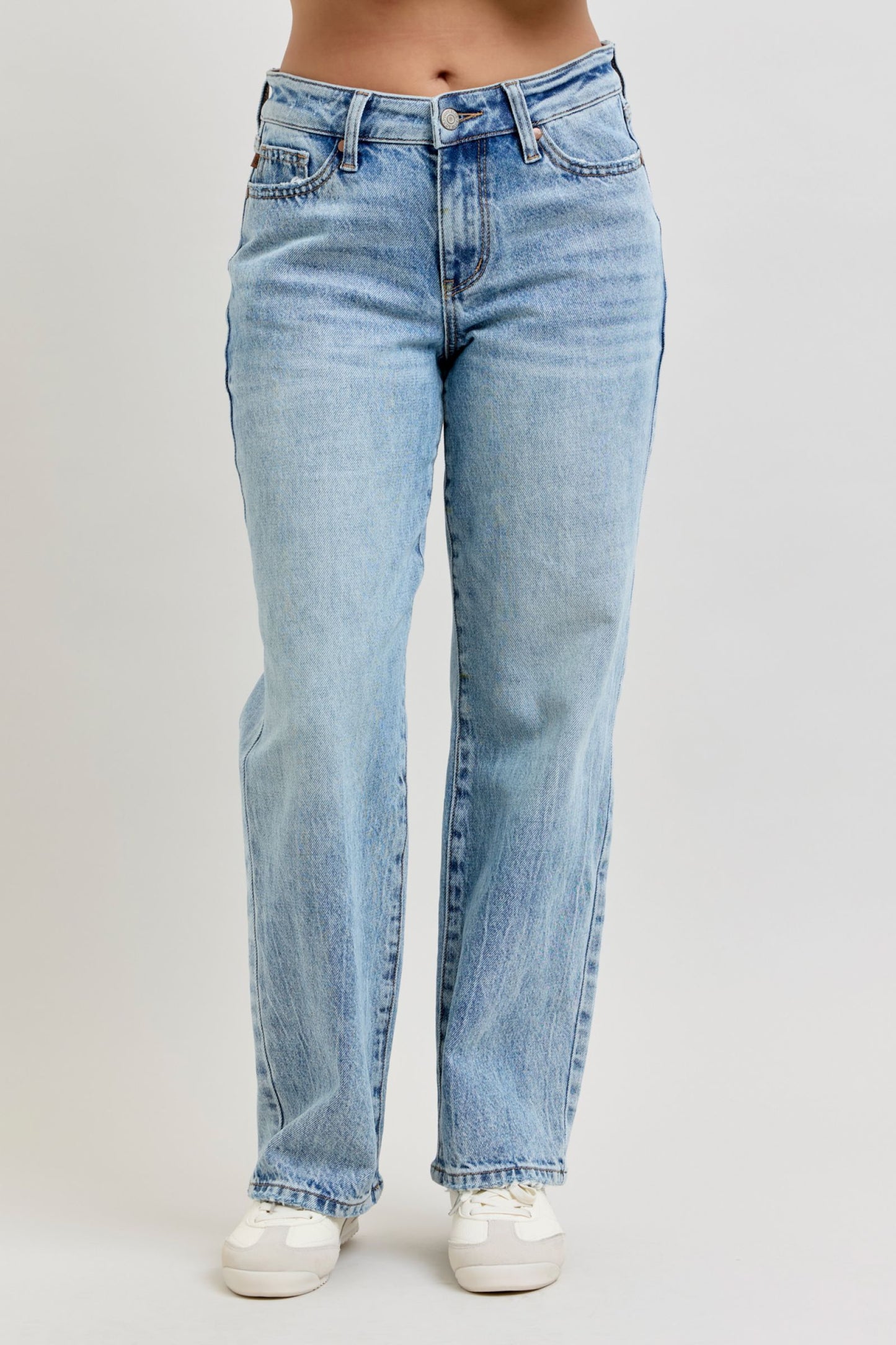 Judy Blue Blair Mid-Rise Petite Rigid Magic Straight Jeans (JB 881060)