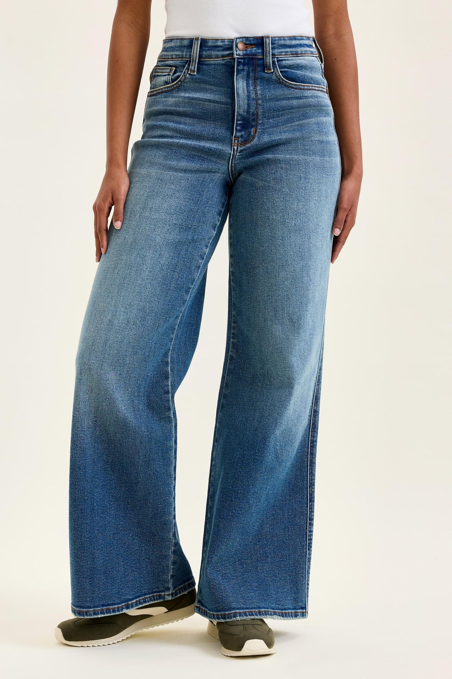 Judy Blue Teddi High Rise Retro Wide Jeans (JB 82720)