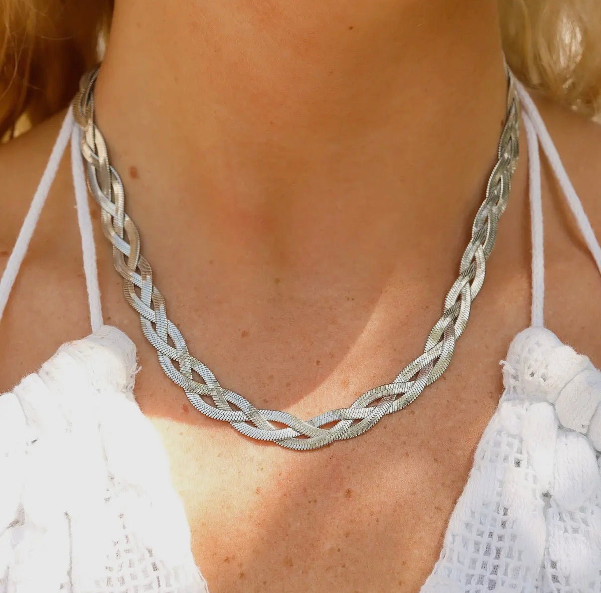 Interwoven Herringbone Chain Necklace