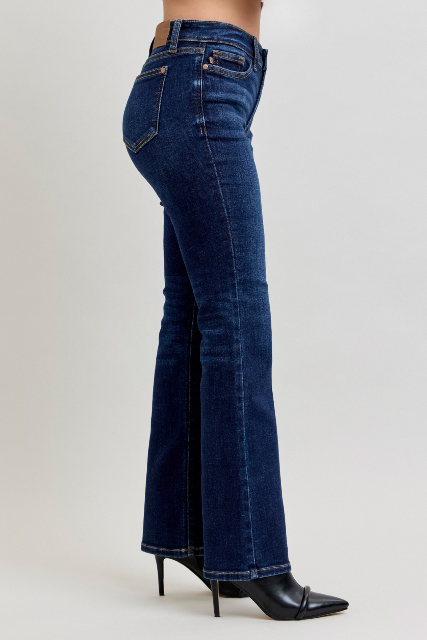 Judy Blue Petite Becky Basic Bootcut Jeans (JB 82586 PT)
