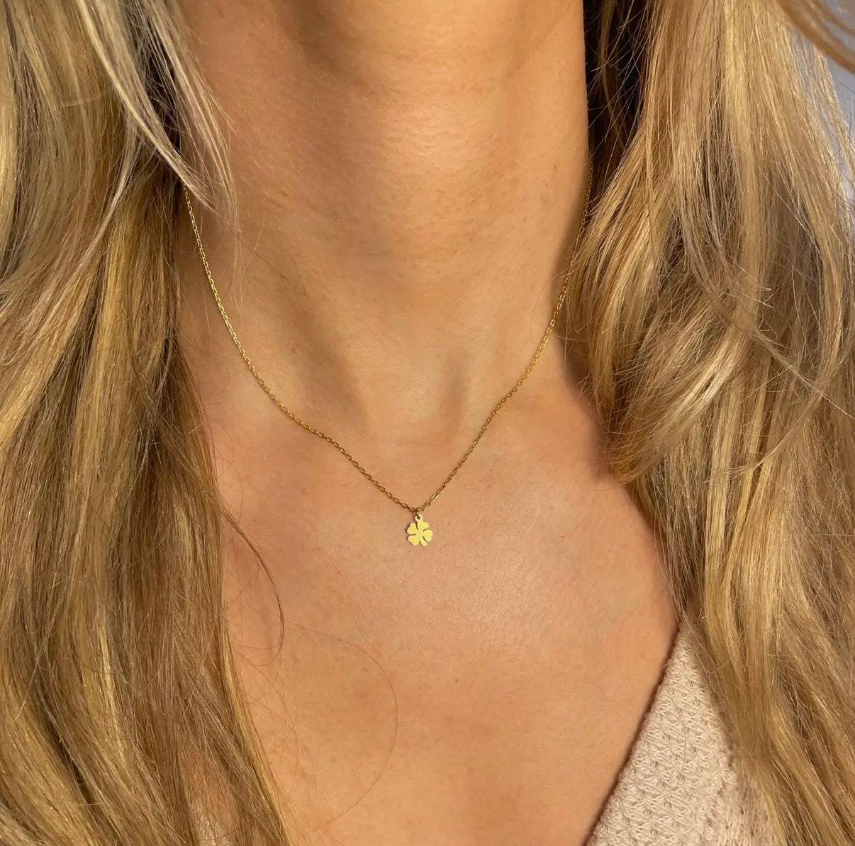 Gold Clover Pendant Necklace