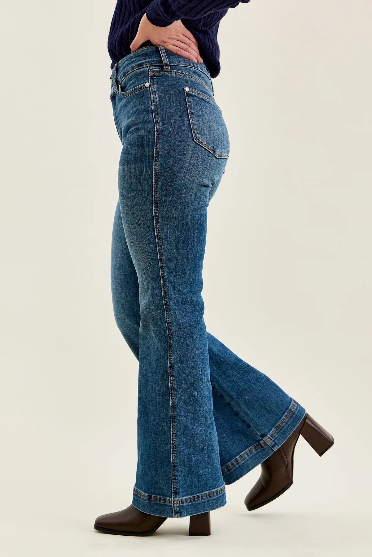 Judy Blue Penny Petite High Rise Flare Jeans (JB 881018)