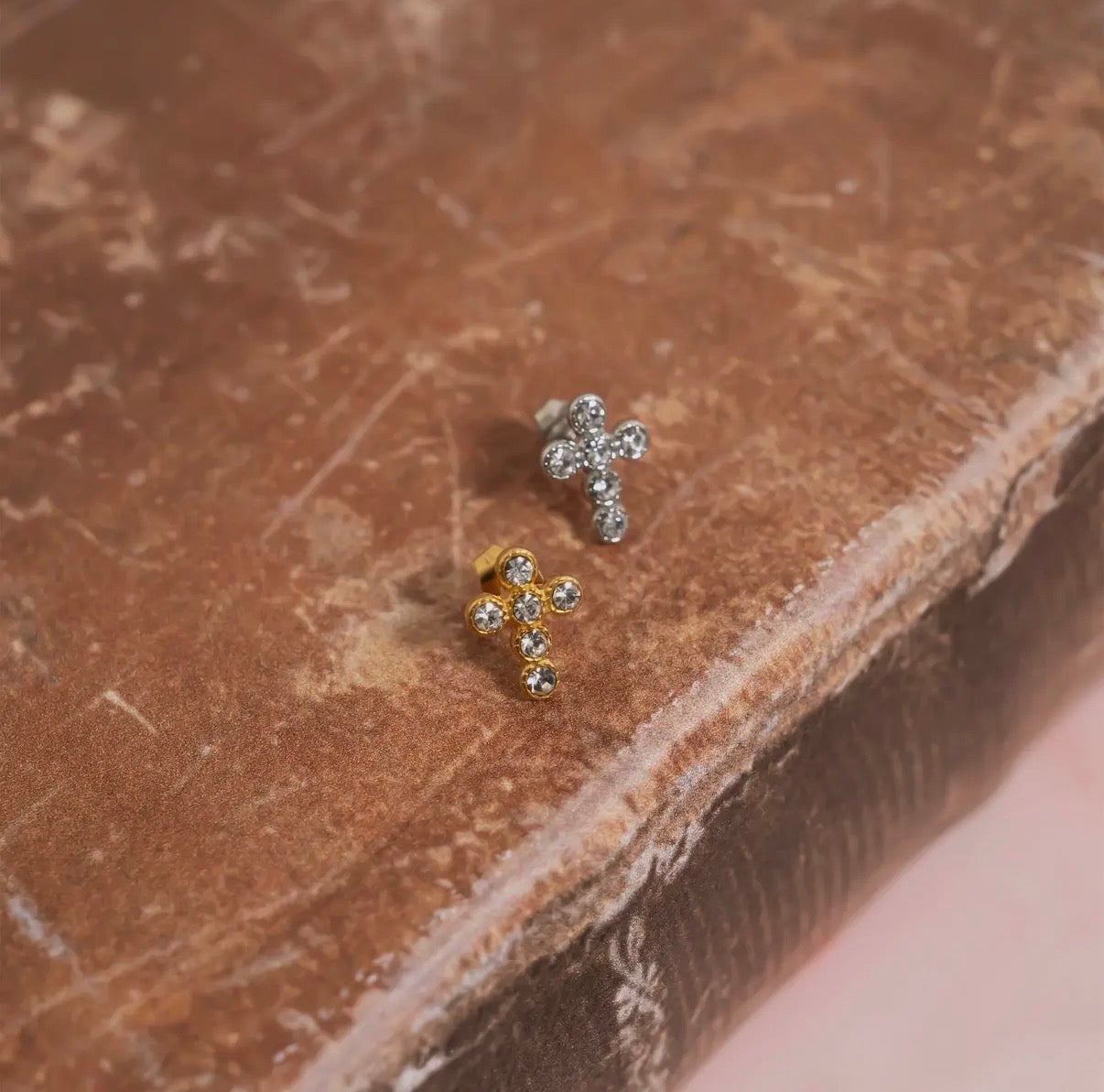 Round Stone Cross Stud Earrings