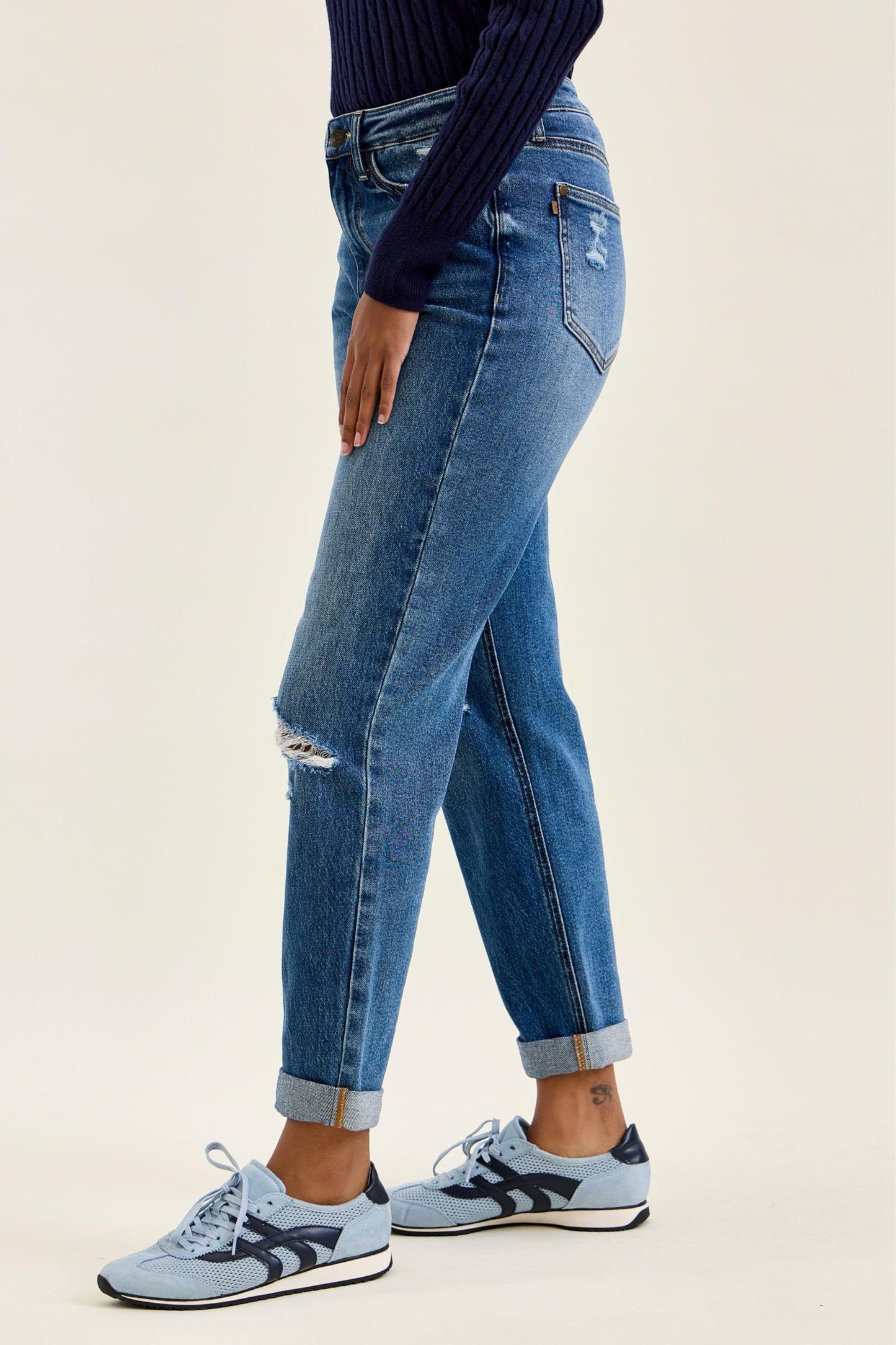 Judy Blue Billie High Rise Boyfriend Fit Jeans (JB 881189)