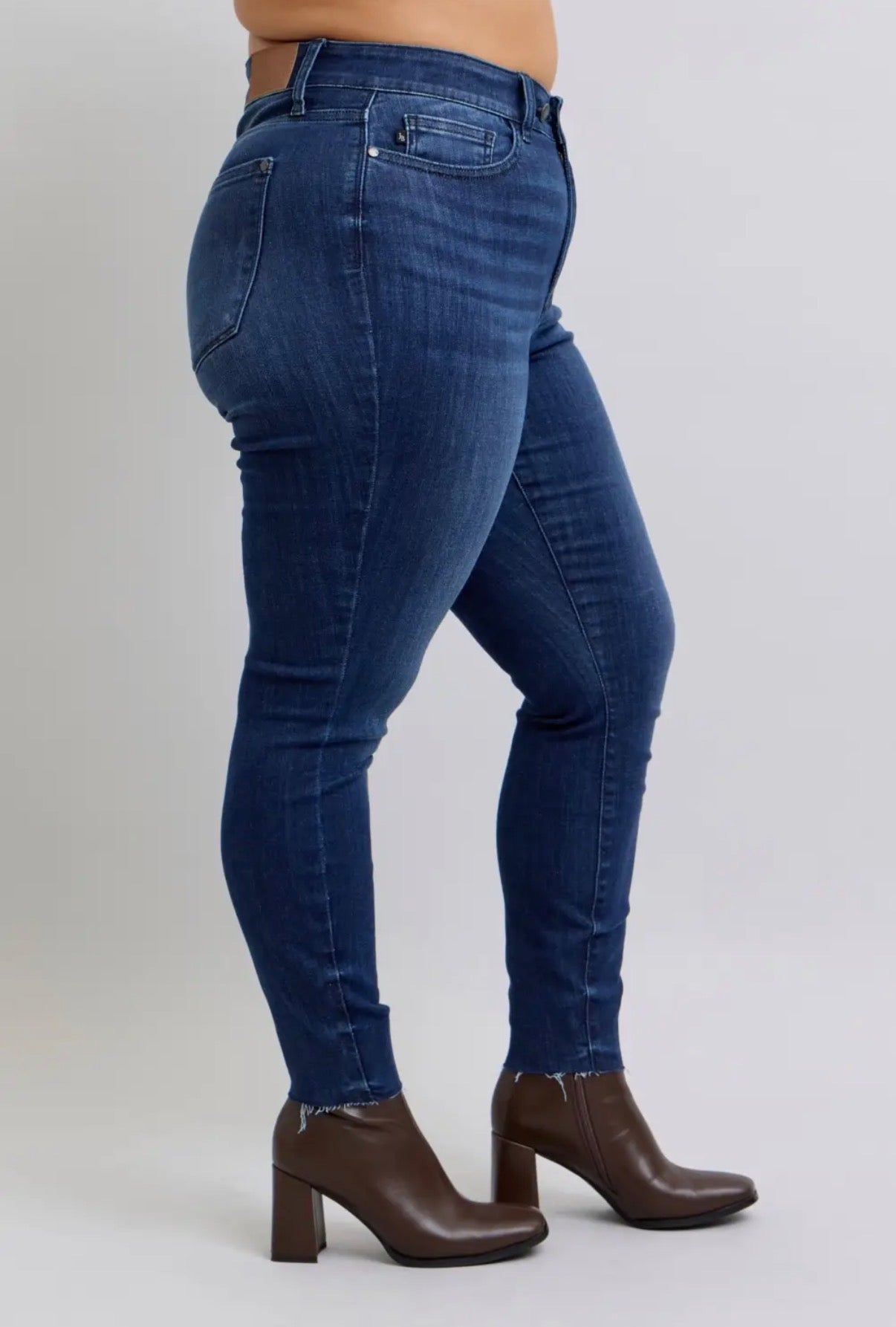 Judy Blue Jenny Mid-Rise Dark Wash Skinny Jeans (JB 82628)