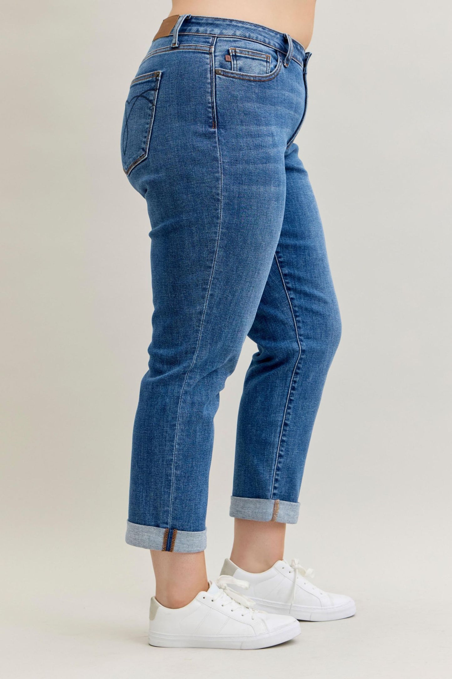 Judy Blue Heather Mid-Rise Boyfriend Fit Jeans (JB 82685)