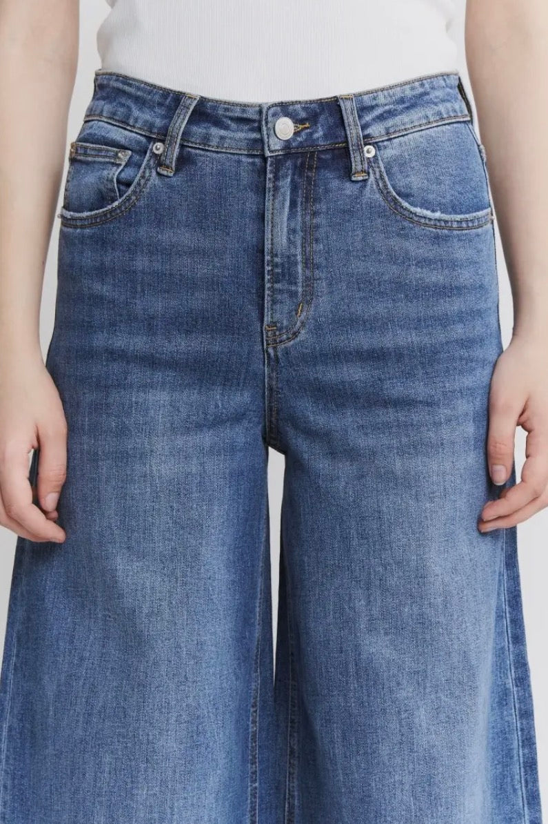 Demi Super High Rise Wide Leg Slouchy Jeans