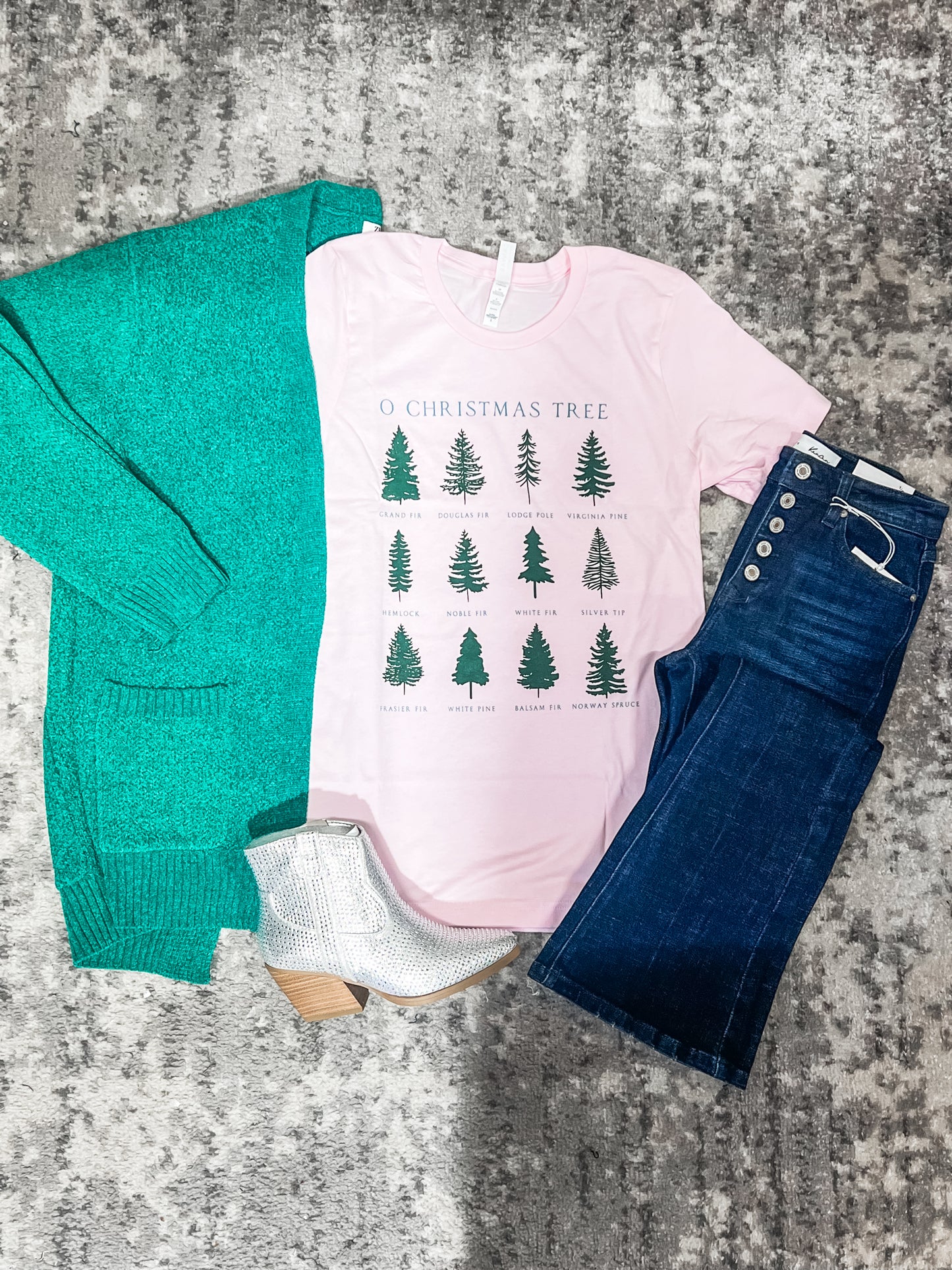 MEDIUM O Christmas Tree Tee