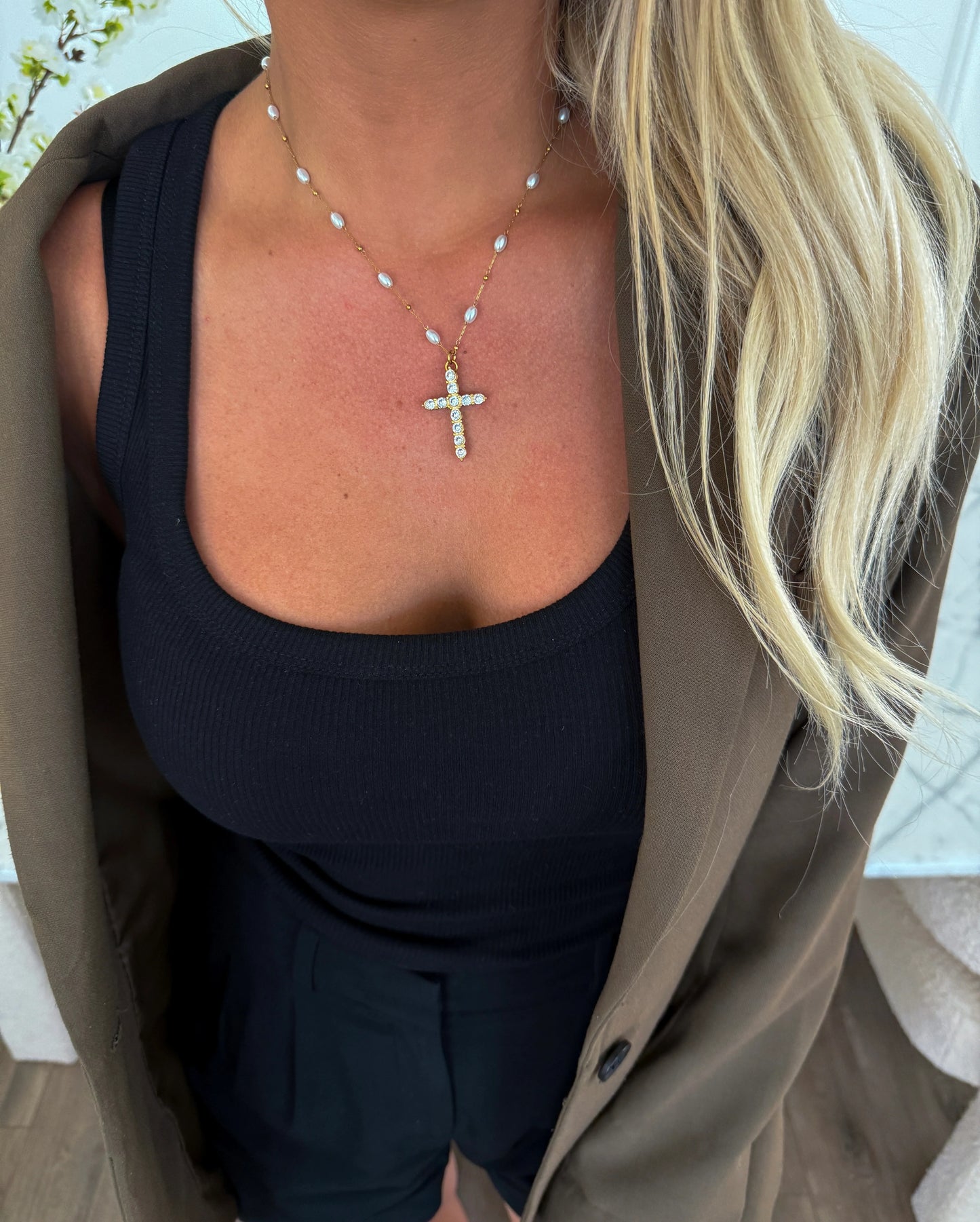 Chansuttpearls Remi Cross Necklace