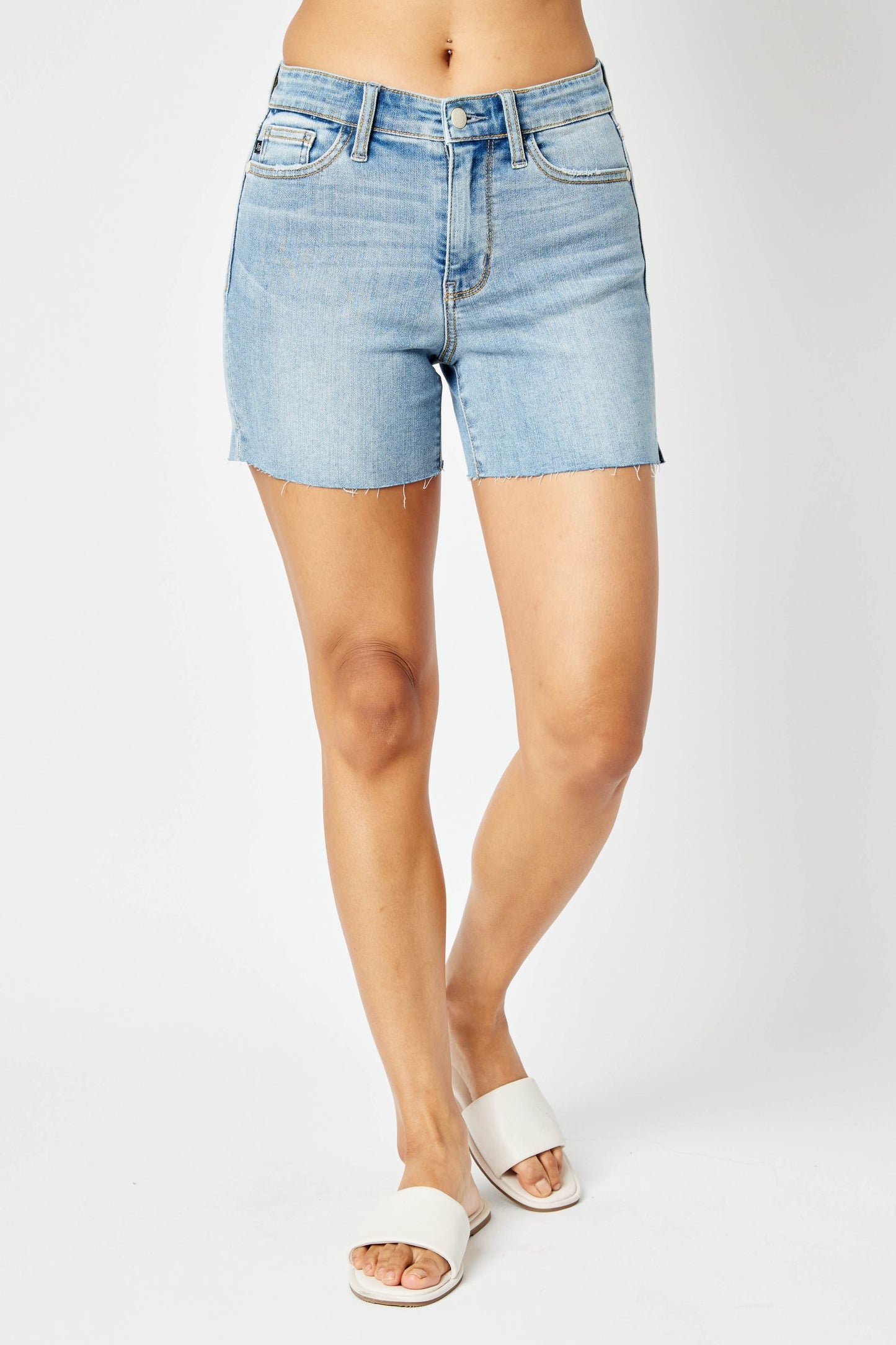 Judy Blue Jayne Mid-Rise Cut Off Shorts (JB 15251)